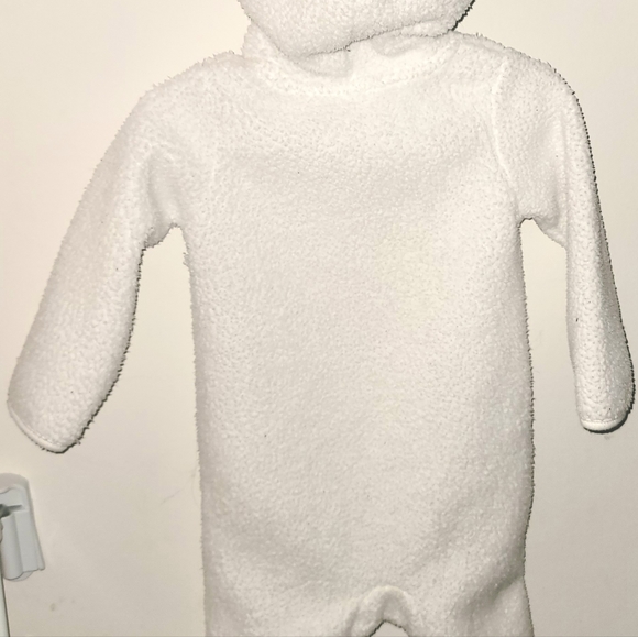 Carter's 18mo bodysuit with Floral Bear-ear Hood - Picture 5 of 9